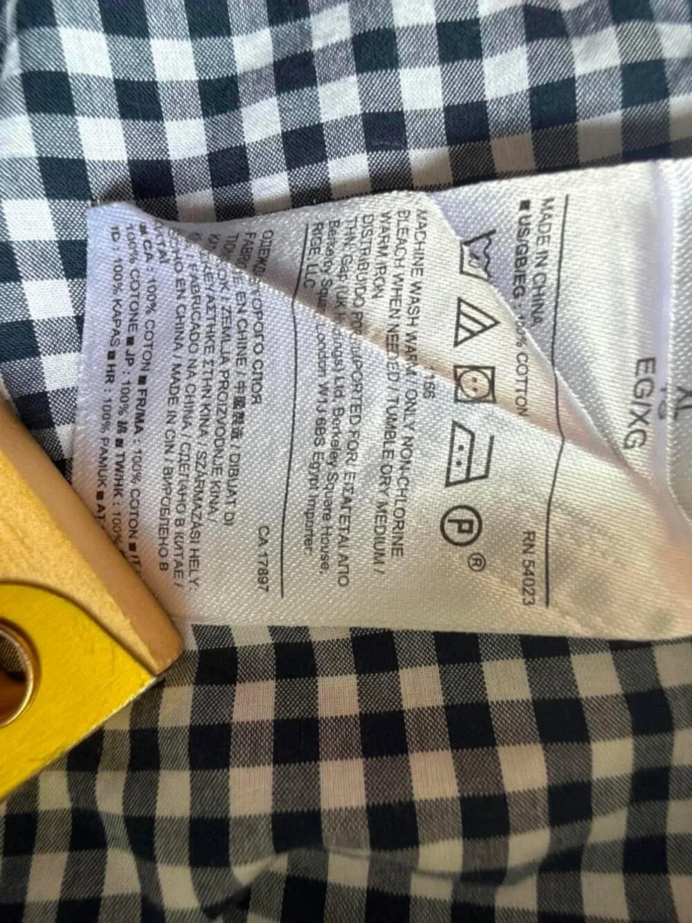Banana Republic Men’s XL Gingham Check Short Sleeve Shirt 100% Cotton